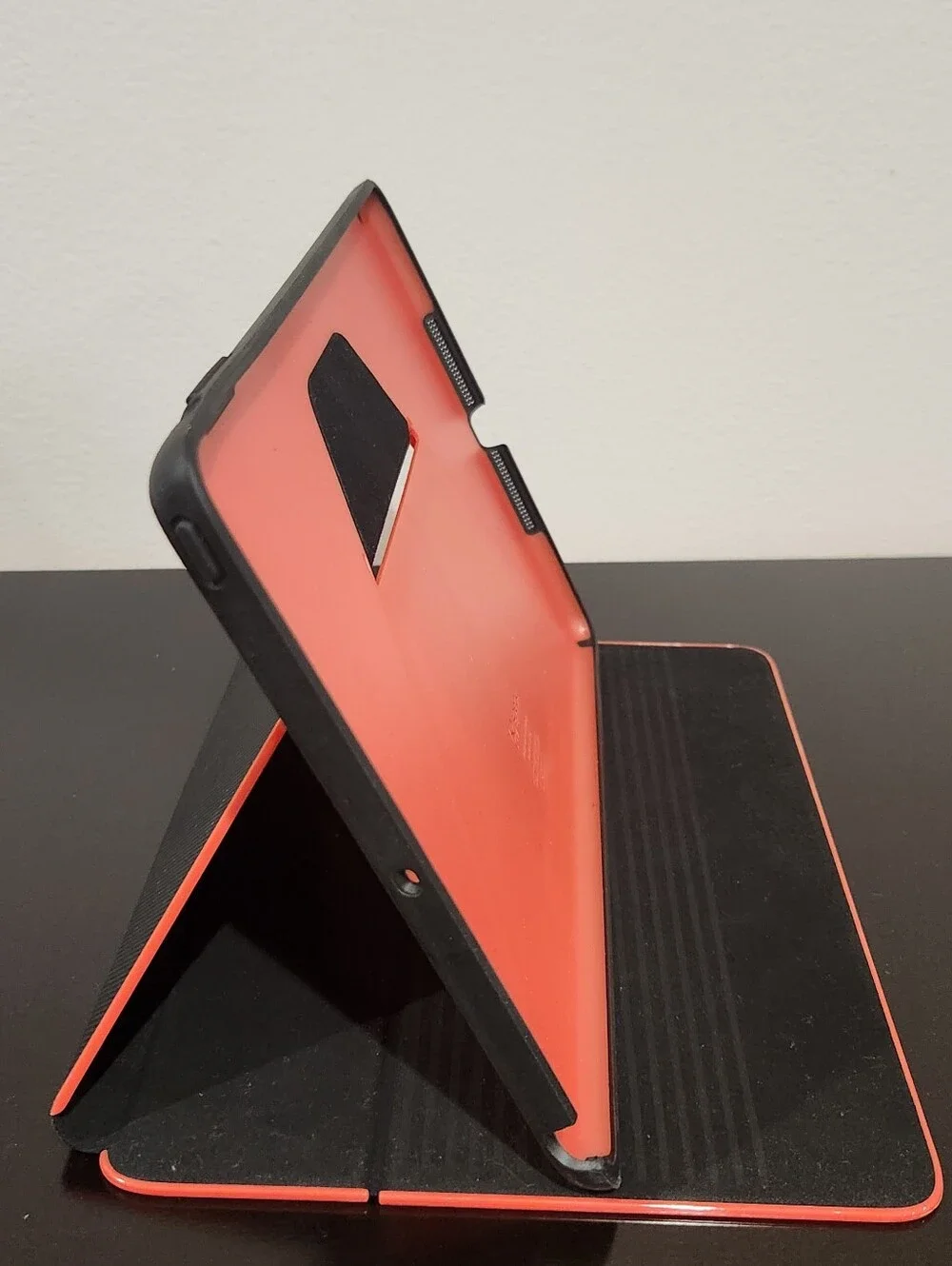 Speck Red & Black iPad AIR Case cover